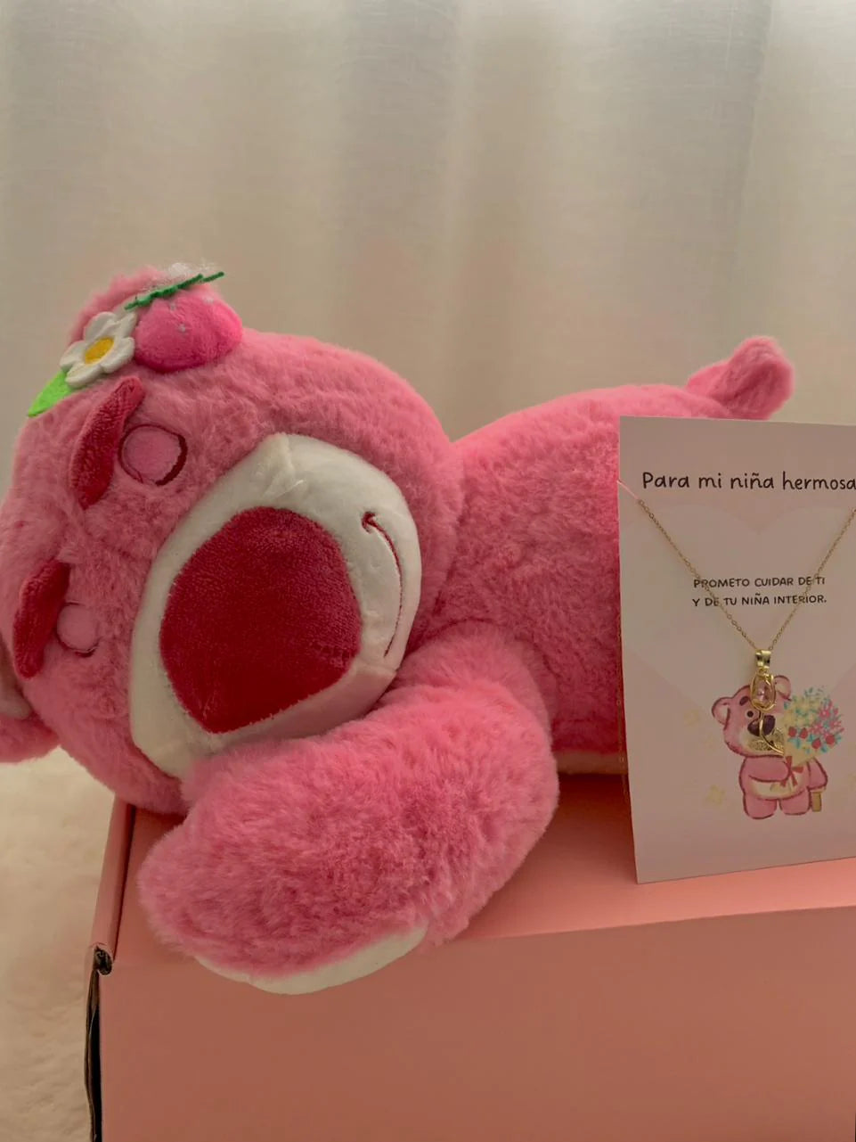Peluche Lotso Dormilón + Collar o Anillo Tulipan (a elegir)